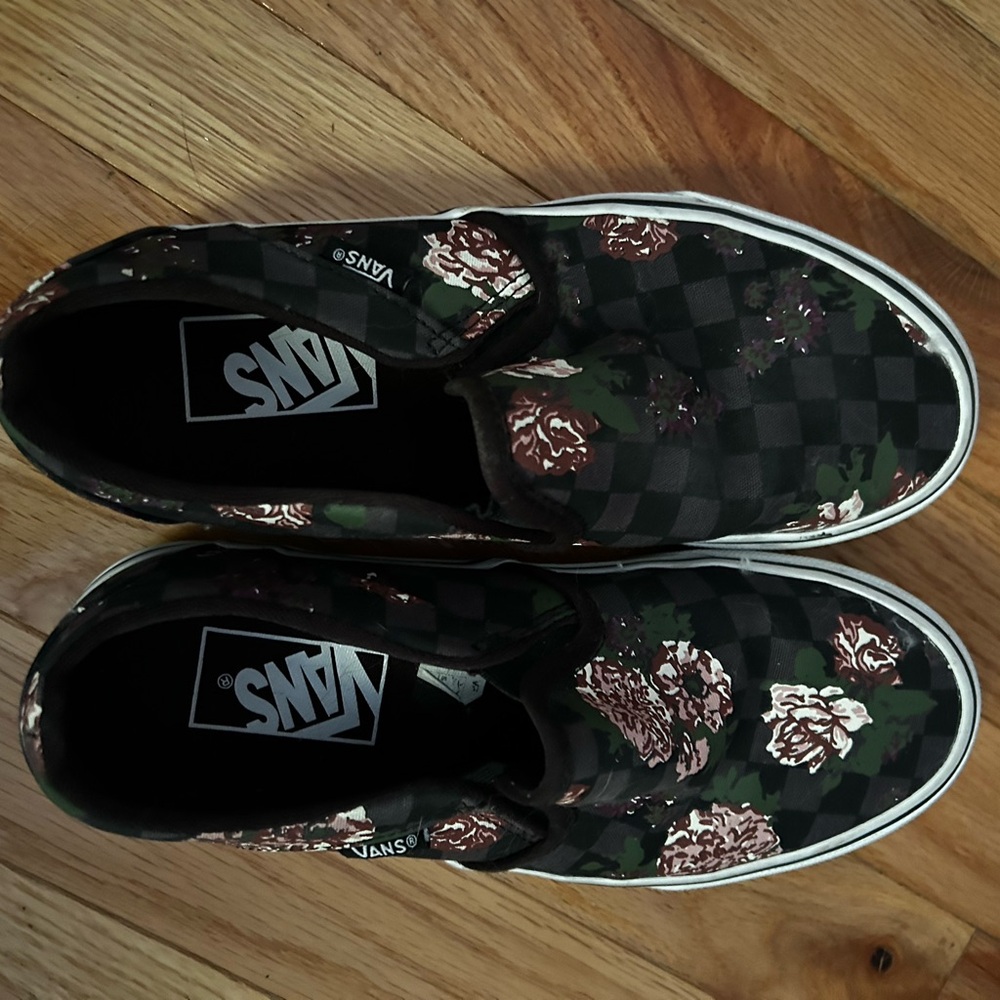 Vans Slip-On Shoes - Black Floral